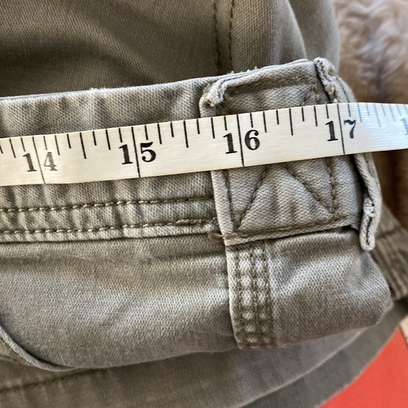 No Boundaries Bermuda Cargo shorts size 9 - Picture 5 of 10